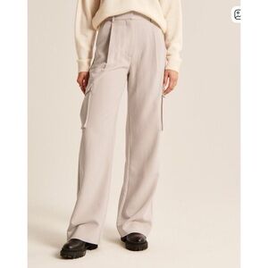 Abercrombie & Fitch Sloane Tailored Cargo Pant Taupe